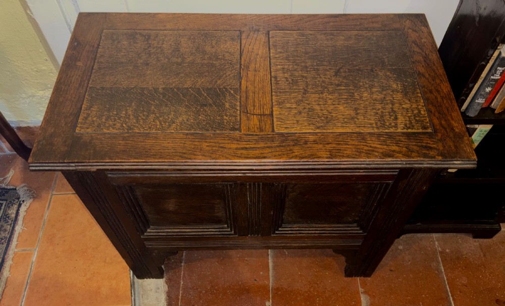 Early 20th century small panelled oak coffer View IV