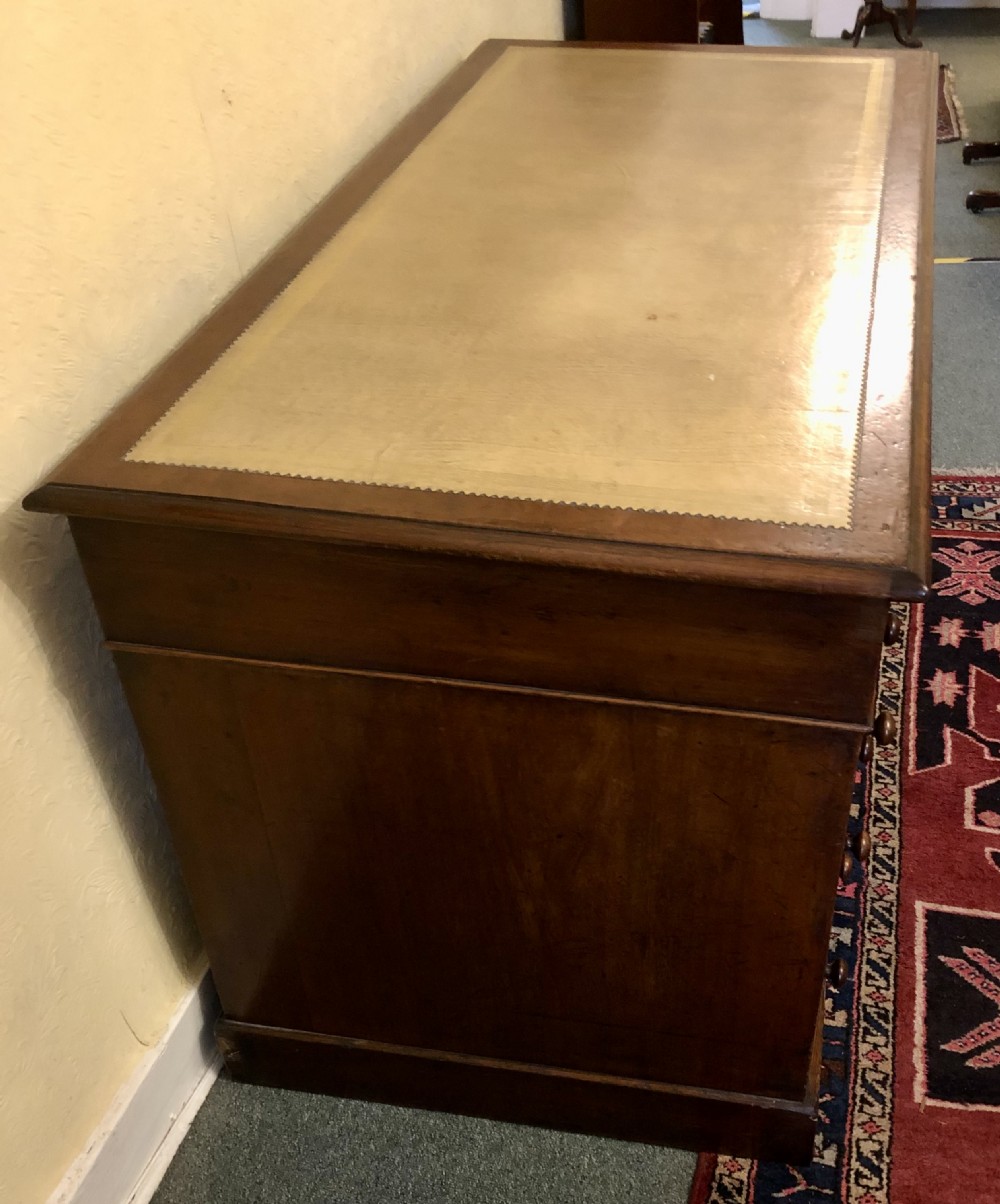 Victorian mahogany pedestal desk with leather top View VII