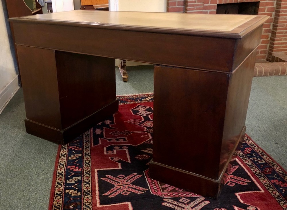 Victorian mahogany pedestal desk with leather top View IX
