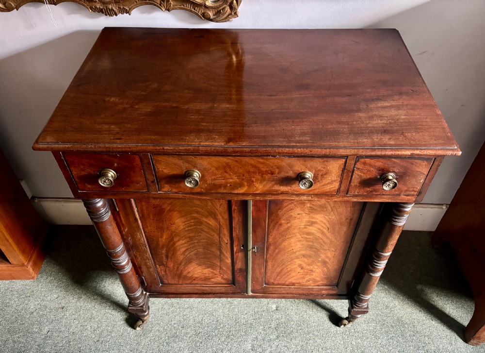 Small Regency figured mahogany side cabinet View VIII