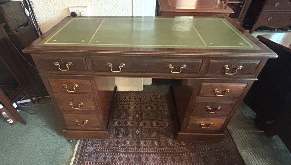 Victorian mahogany pedestal desk View VI