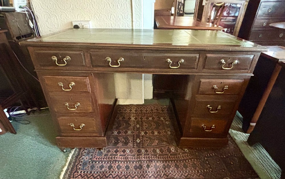 Victorian mahogany pedestal desk View IX