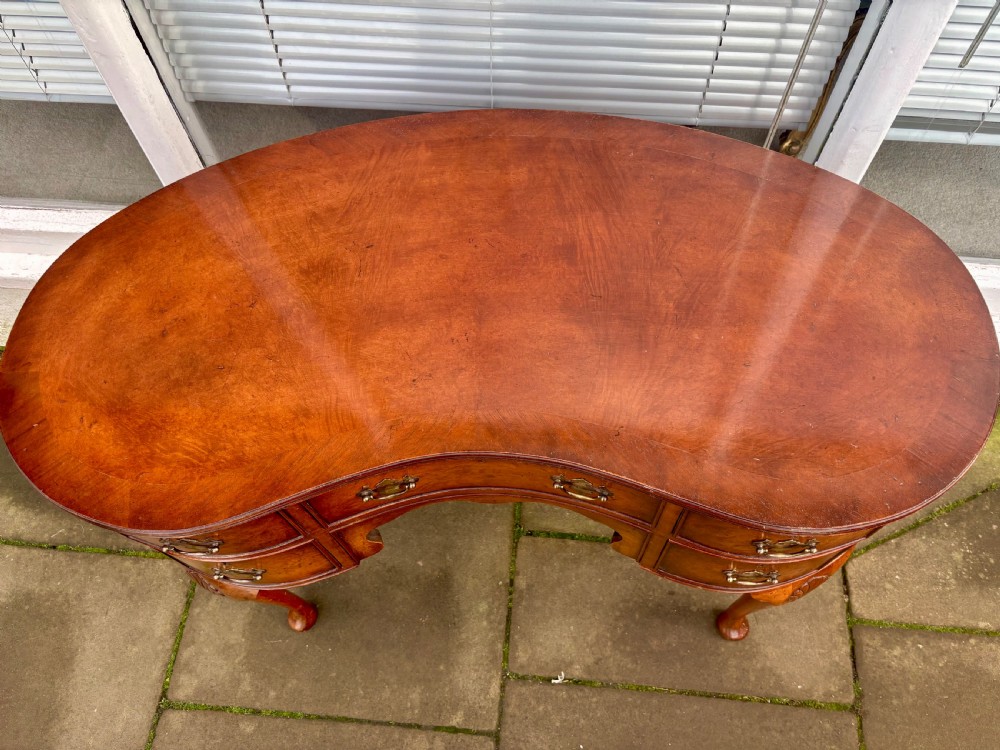 Burr walnut kidney shaped dressing table View V