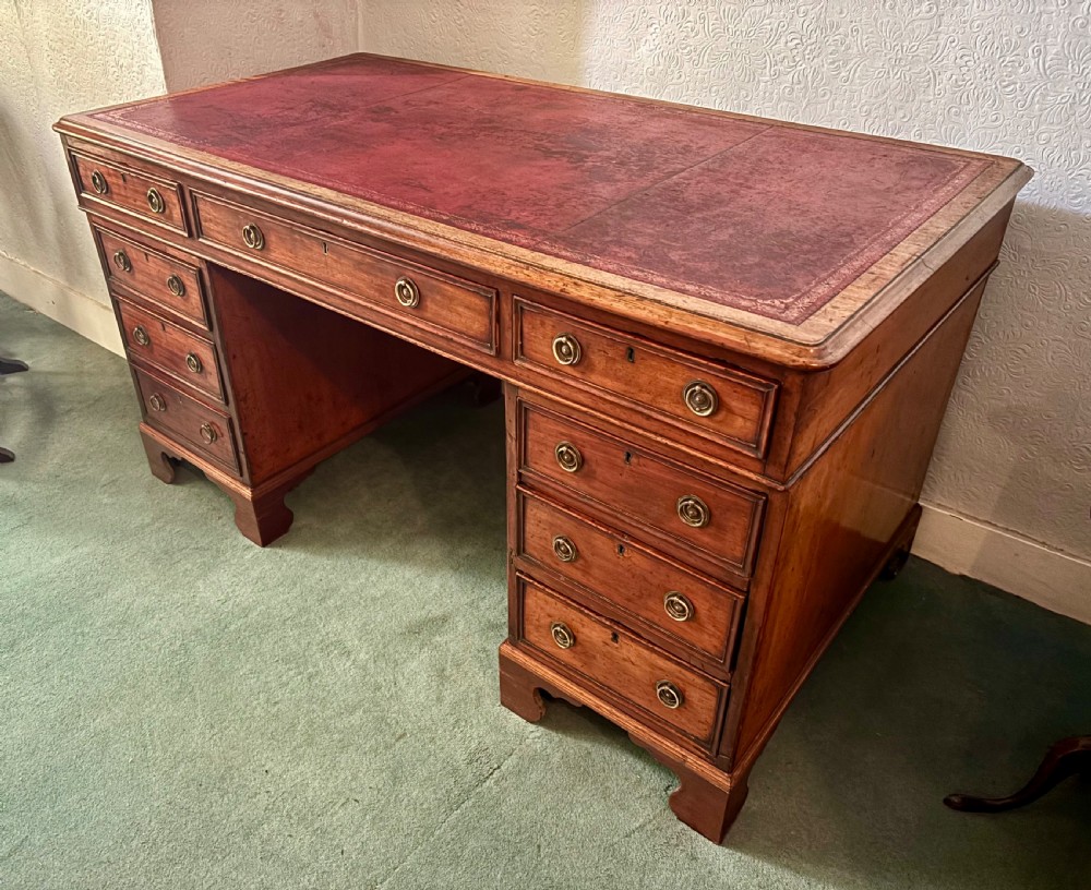 Victorian mahogany pedestal desk View IX
