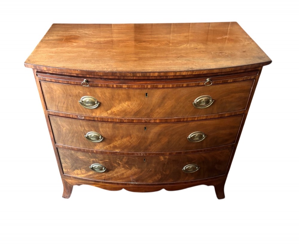 Fine Regency figured mahogany bow front chest of drawers View III