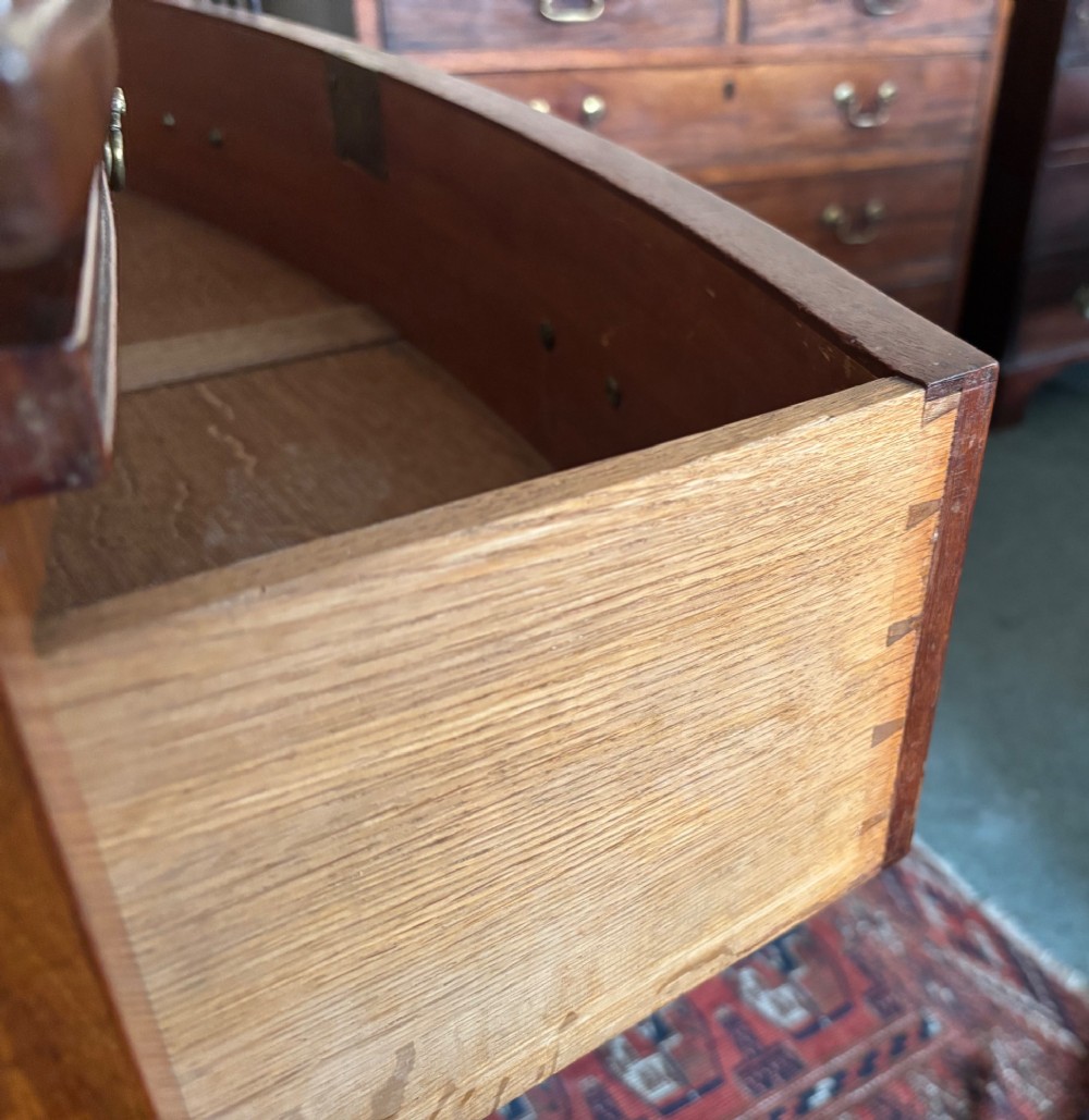 Fine Regency figured mahogany bow front chest of drawers View VII
