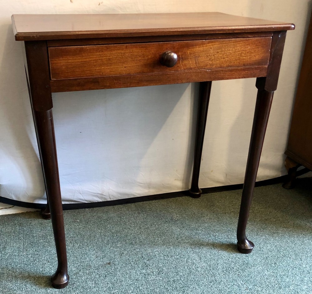 Small Georgian mahogany side table View IV
