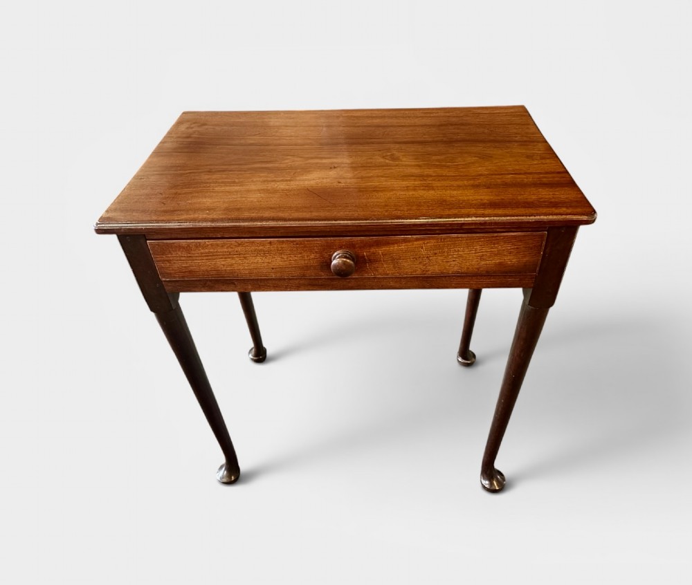 Small George 111 mahogany side table View VI