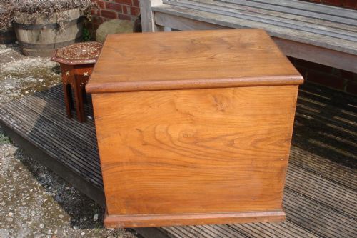 Victorian Elm Box