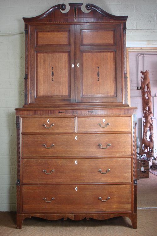 Georgian Oak Cupboard