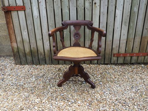 Adjustable Desk Chair