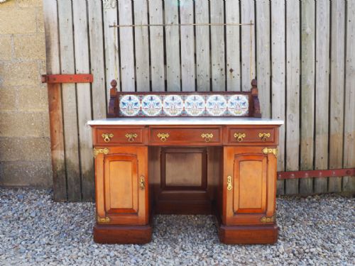 Victorian Walnut Washstand
