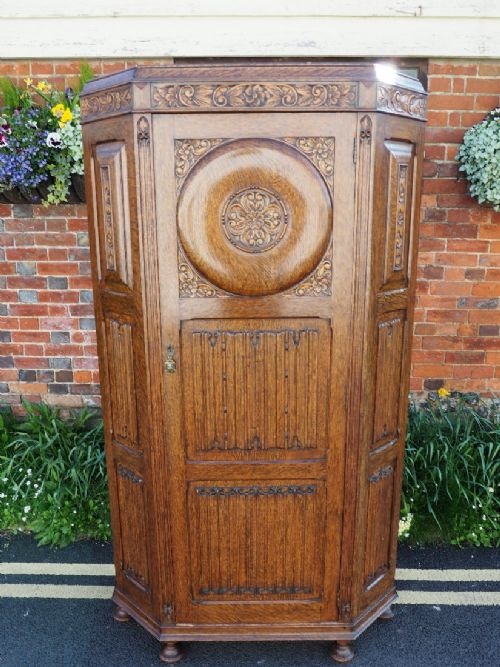 Oak Hall Wardrobe