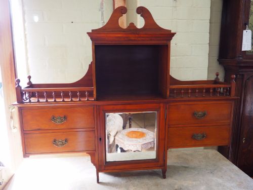 Hanging Cabinet