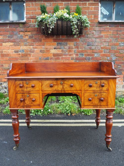 Victorian Mahogany Dressing Table