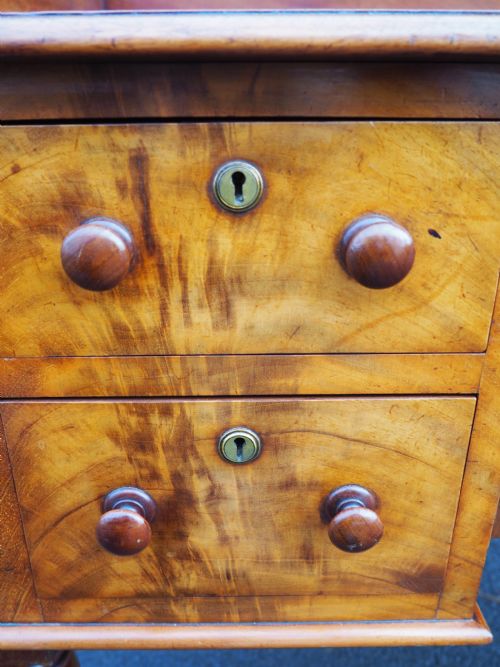 fig 1. Victorian mahogany dressing table