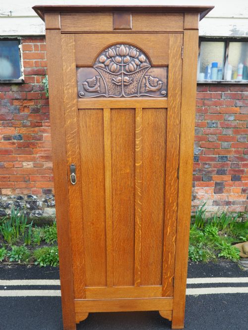 Shapland and Petter Oak Wardrobe