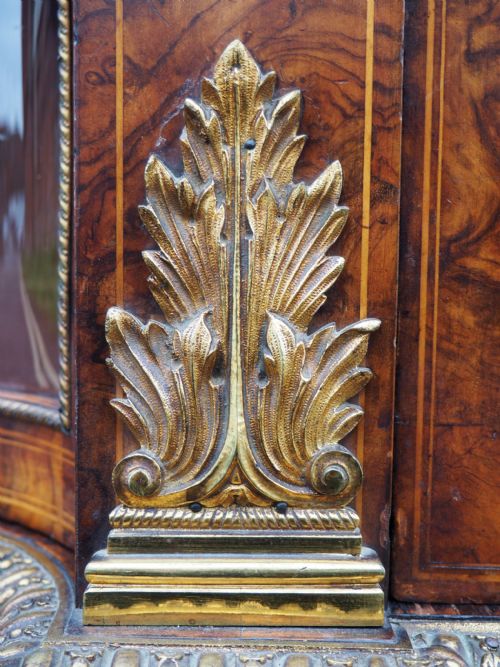 VICTORIAN WALNUT CREDENZA - ADDITIONAL PHOTO 8