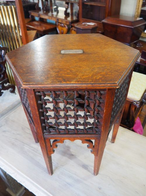 Liberty's Style Oak Table