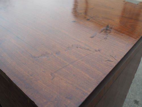 REGENCY MAHOGANY BOW FRONT CHEST - ADDITIONAL PHOTO 8