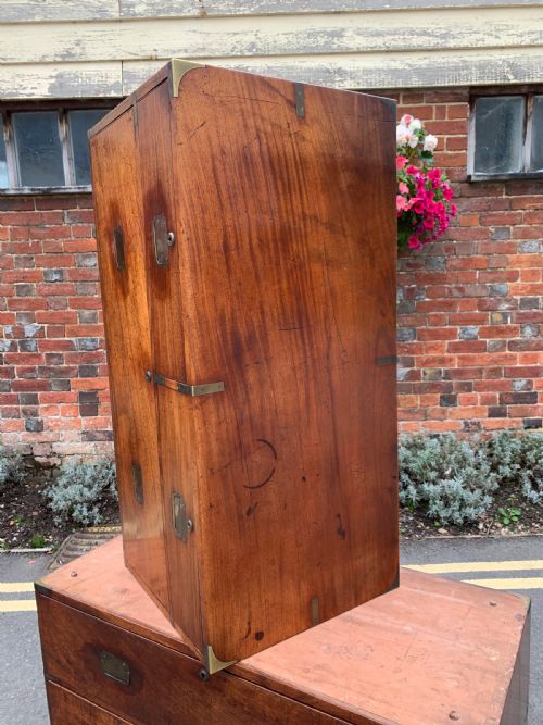 MAHOGANY MILITARY CAMPAIGN CHEST - ADDITIONAL PHOTO 11