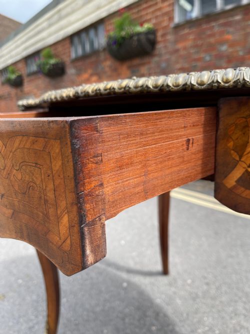 NINETEENTH CENTURY INLAID WALNUT CENTRE TABLE - ADDITIONAL PHOTO 7