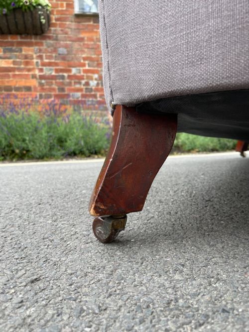 VICTORIAN CHESTERFIELD - ADDITIONAL PHOTO 7