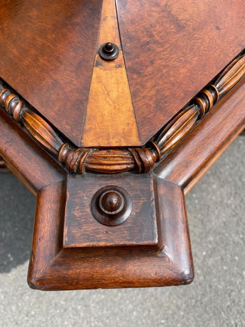FINE LARGE SCALE VICTORIAN CELLARETTE - ADDITIONAL PHOTO 2