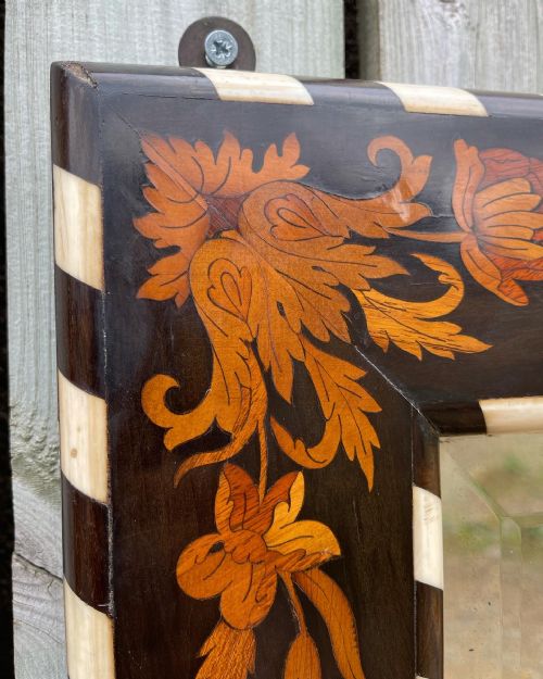 NINETEENTH CENTURY INLAID ITALIAN MIRROR - ADDITIONAL PHOTO 3