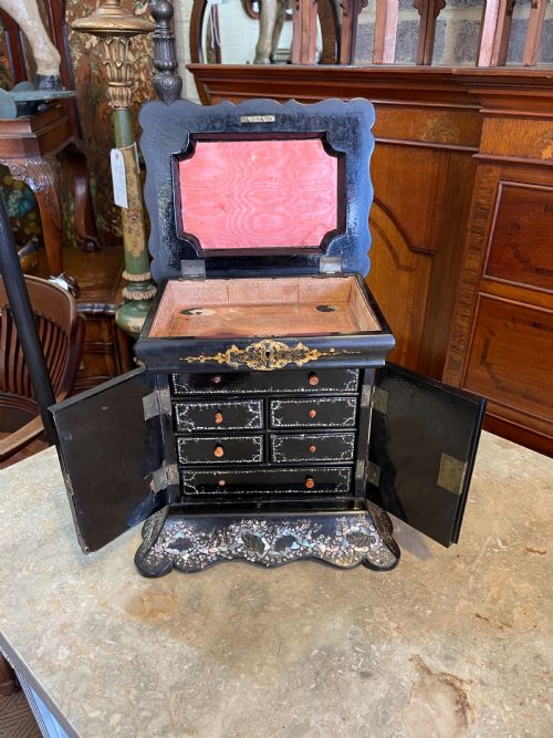 VICTORIAN PAPIERMACHE JEWELLERY CABINET - ADDITIONAL PHOTO 5