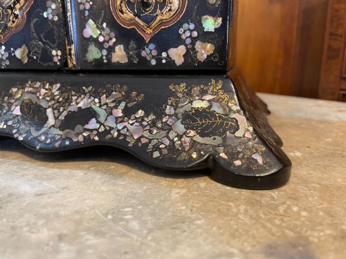 VICTORIAN PAPIERMACHE JEWELLERY CABINET - ADDITIONAL PHOTO 9