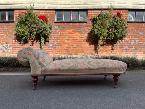 victorian walnut daybed - CATEGORY: ANTIQUE BEDS - DATED 1870
