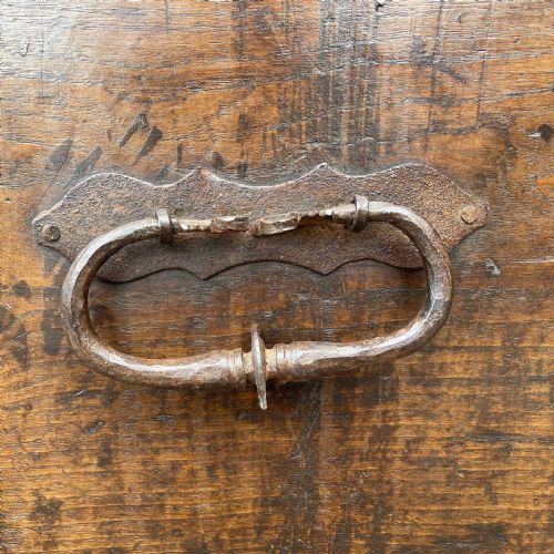 EIGHTEENTH CENTURY CONTINENTAL CHESTNUT CHEST - ADDITIONAL PHOTO 7