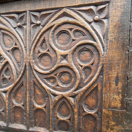 EIGHTEENTH CENTURY CONTINENTAL CHESTNUT CHEST - ADDITIONAL PHOTO 9