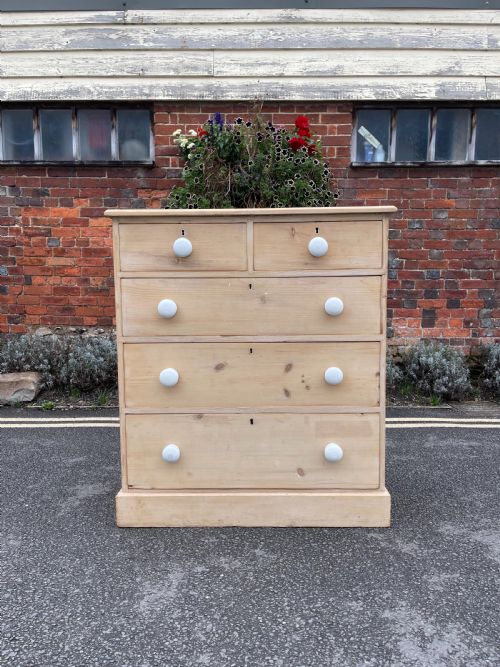 victorian pine chest - CATEGORY: ANTIQUE CHEST OF DRAWERS - DATED 1860