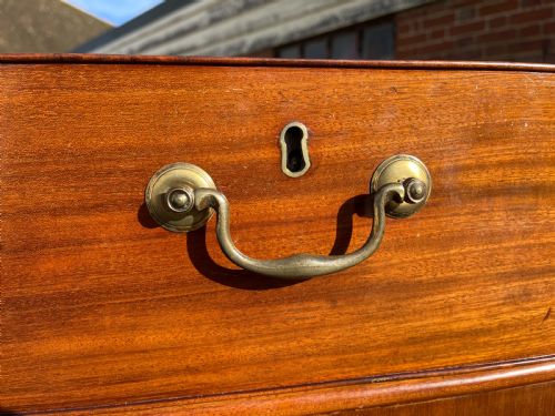 GEORGIAN MAHOGANY CHEST - ADDITIONAL PHOTO 3
