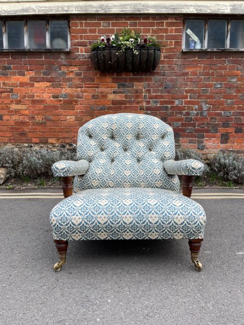 howard and sons armchair - CATEGORY: ANTIQUE CHAIRS - DATED 19TH CENTURY