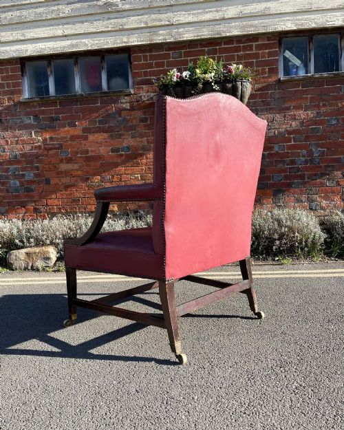 LARGE GAINSBOROUGH ARMCHAIR - ADDITIONAL PHOTO 2