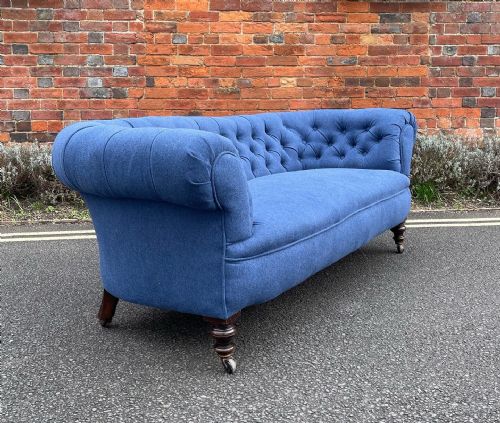 VICTORIAN CHESTERFIELD - ADDITIONAL PHOTO 2