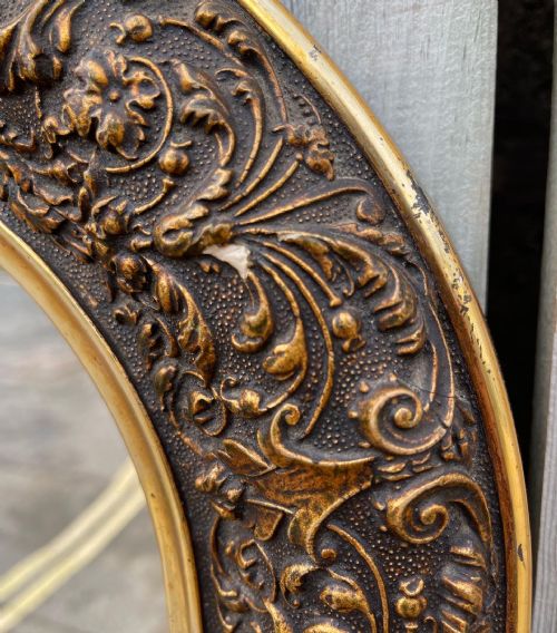 NINETEENTH CENTURY CONTINENTAL GILT MIRROR - ADDITIONAL PHOTO 1