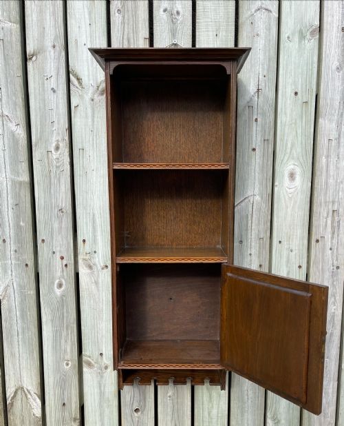 ARTS AND CRAFTS OAK WALL CUPBOARD - ADDITIONAL PHOTO 2