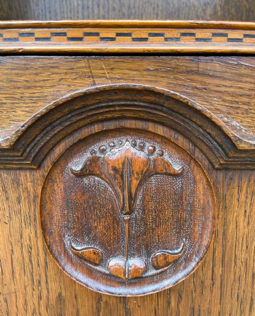 ARTS AND CRAFTS OAK WALL CUPBOARD - ADDITIONAL PHOTO 4