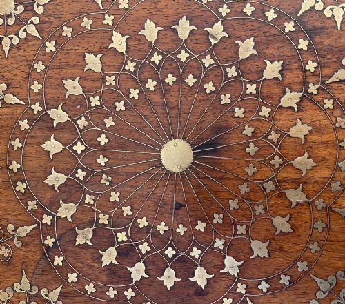 EXCELLENT PAIR OF BRASS INLAID HOSHIARPUR TABLES - ADDITIONAL PHOTO 3