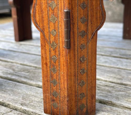 EXCELLENT PAIR OF BRASS INLAID HOSHIARPUR TABLES - ADDITIONAL PHOTO 8