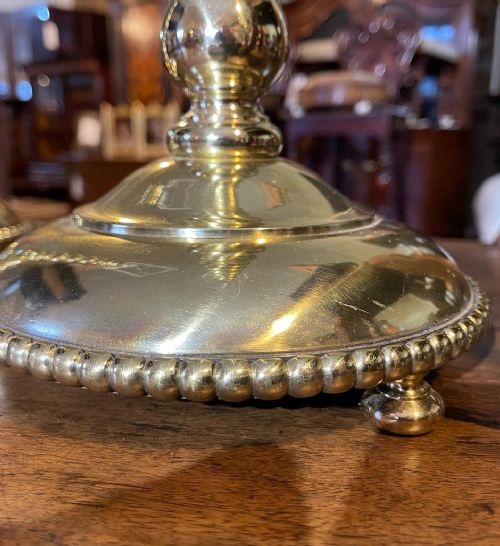 FINE PAIR OF BRASS LAMPS - ADDITIONAL PHOTO 3