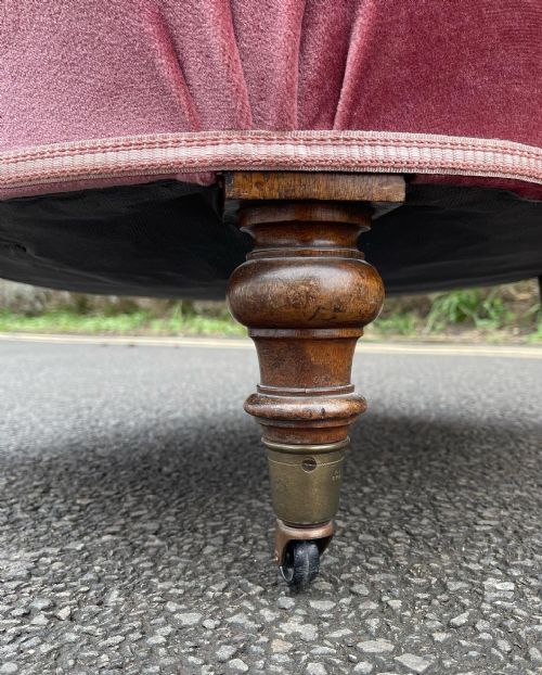 HOWARD AND SONS ARMCHAIR - ADDITIONAL PHOTO 1