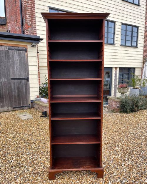 tall mahogany bookcase - CATEGORY: ANTIQUE BOOKCASES - DATED 1910