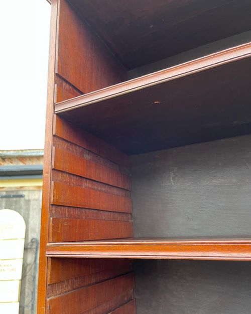 TALL MAHOGANY BOOKCASE - ADDITIONAL PHOTO 3