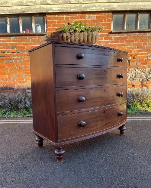 georgian mahogany bowfronted chest - CATEGORY: ANTIQUE CHEST OF DRAWERS - DATED GEORGIAN