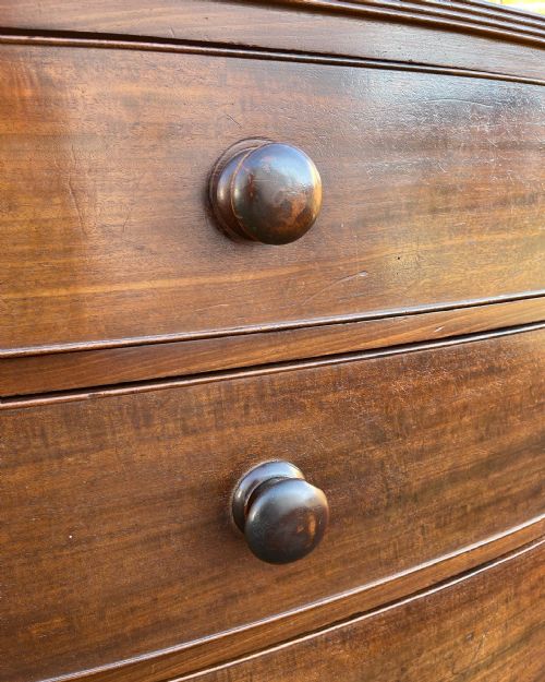 GEORGIAN MAHOGANY BOWFRONTED CHEST - ADDITIONAL PHOTO 6
